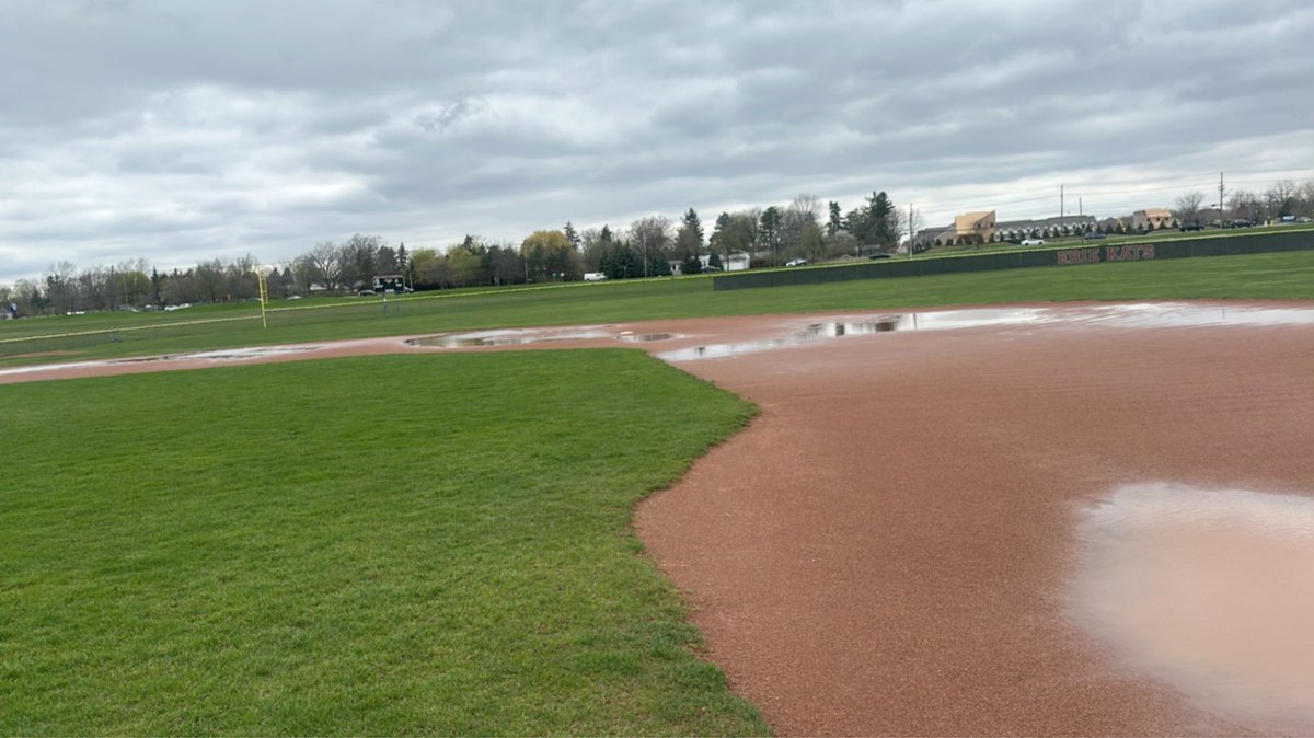 CoachJozTotC's tweet image. Got to throw it back to my younger years and play in the mud a bit today. Now its mother natures turn to finish up. #PunchTheClock #NeverNotWorkin