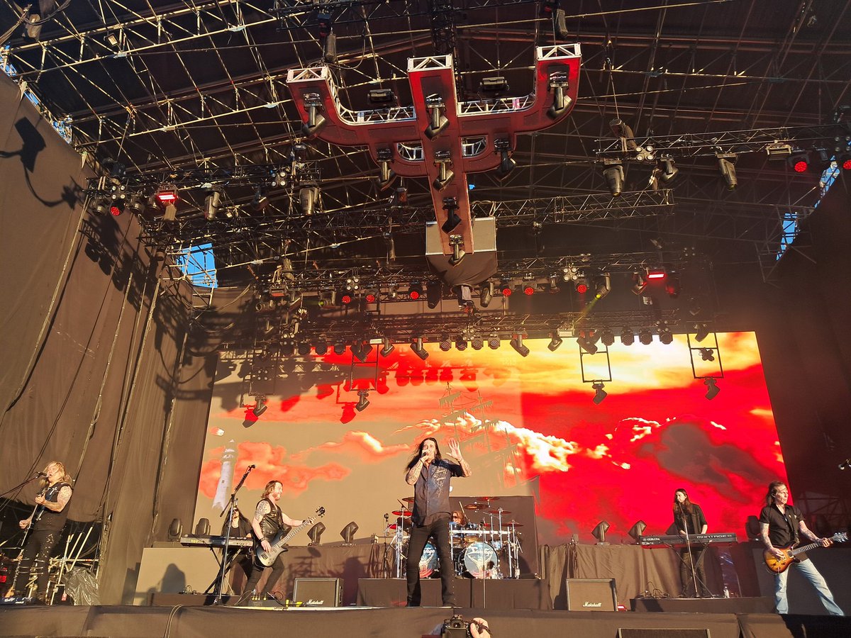 AcostaMzk's tweet image. #MastersOfRock 🇦🇷 Savatage rompiendola