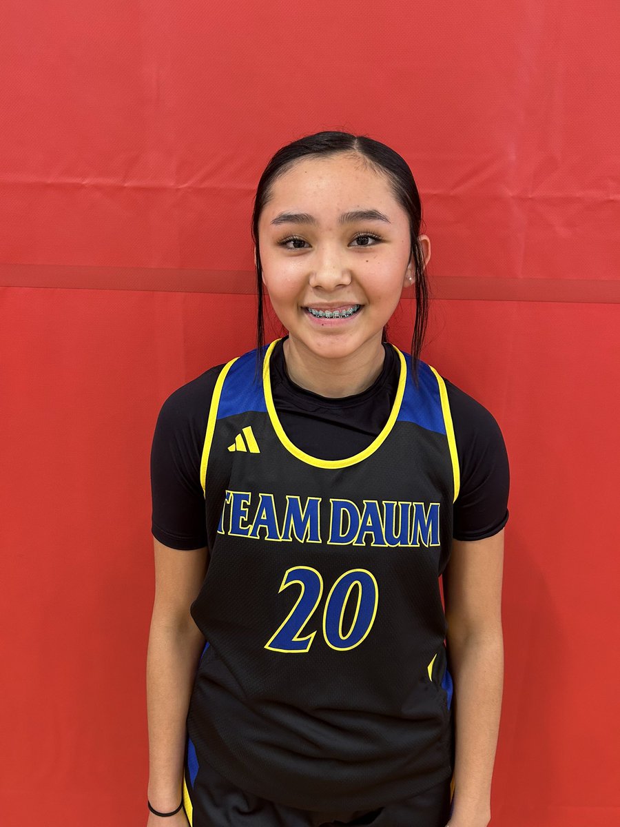 16U’s were solid defensively all day. 3-0 start to the wknd. Kaydence Mondragon was great rebounding and Kadence Schamel attacked the rim and defended well. Liz Velazquez was consistent on both ends. #24MDTeamDaum