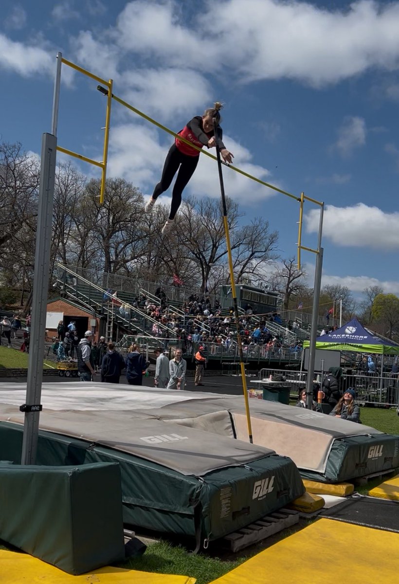 JVR_Paul's tweet photo. Higher and higher! 12’3” - BAM! https://t.co/phAjUO6apU