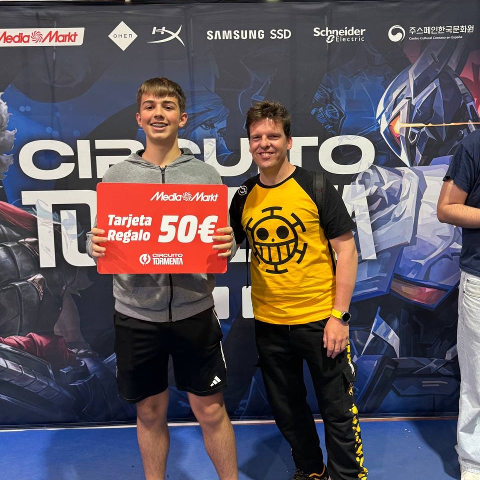 Circuito Tormenta | VALORANT (@tormentavales) on Twitter photo Ayer dimos este súper premio de <a href="/MediaMarktGames/">MediaMarkt Games</a> en <a href="/granadagaming/">Granada Gaming Festival 🎮</a>🤩
¡Ven a la #TormentaFanZone y participa en los sorteos del día! Ayer dimos este súper premio de <a href="/MediaMarktGames/">MediaMarkt Games</a> en <a href="/granadagaming/">Granada Gaming Festival 🎮</a>🤩
¡Ven a la #TormentaFanZone y participa en los sorteos del día!