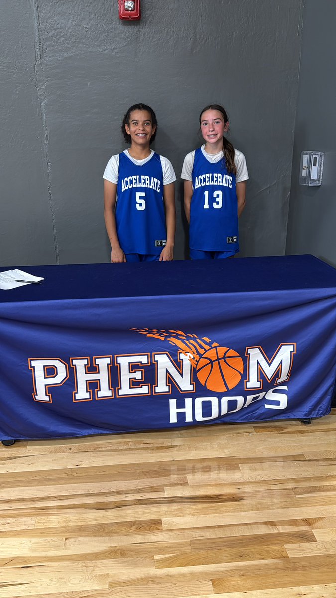 Final Score 

Team Global Select - 15 

Team Accelerate - 47 

MVPs - Harper Hollifield #13 (19 points) 
Quinn Hicks #5 (13 points) 

#PhenomHardwoodClassic