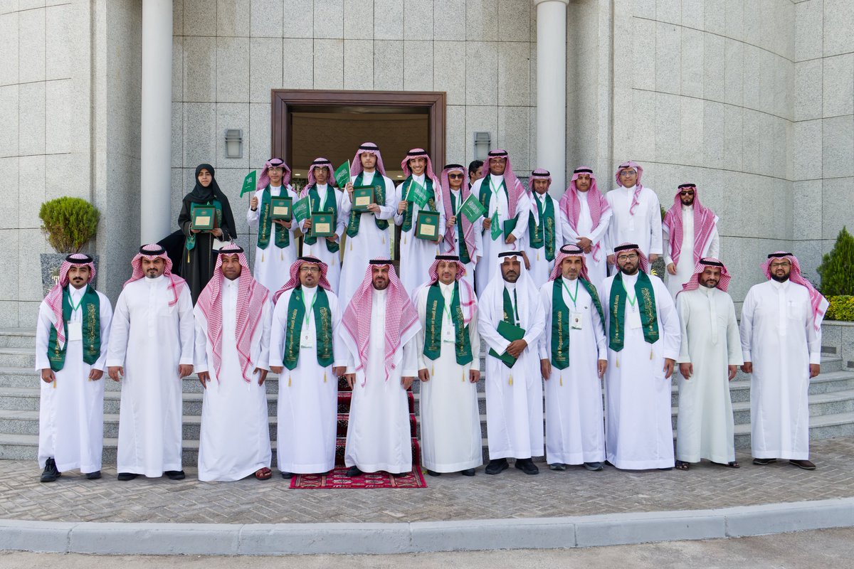 زار الوفد السعودي المشارك بالأولمبياد الدولي الثاني للرياضيات 2025 في نسخته الثانية السفارة السعودية في عشق آباد بدولة تركمانستان، ورحب سعادة السفير بالوفد وبارك لمشاركة الطلبة متمنياً لهم التوفيق والحصول على مراكز متقدمة.