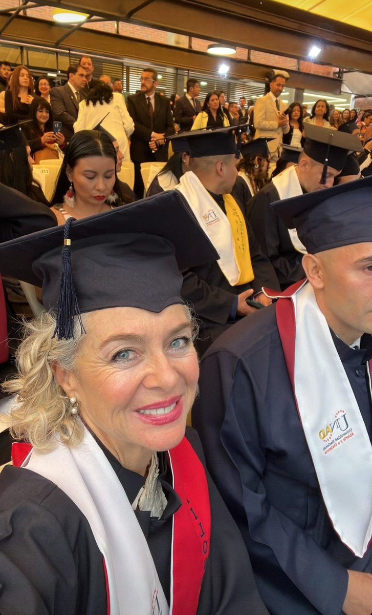ResistamosCol's tweet photo. ¡Felicitaciones @Margaritarosadf ! Eres una mujer de inspiración! #Filosofa 🥳🥳🥳🥳🥳🥳🥳 https://t.co/FshPpbCup6