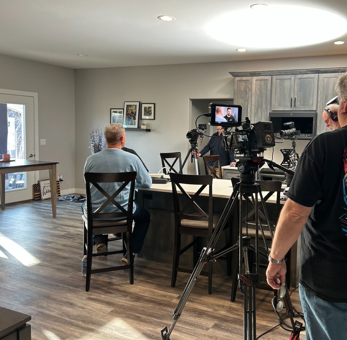 Have a look behind the scenes of our latest PowerHouse filming. 🎥 Pete is getting expert advice on how to protect appliances and electronics for an upcoming show. 

Catch PowerHouse TV every week. Visit our website (bit.ly/4461ali) for TV stations and show times.