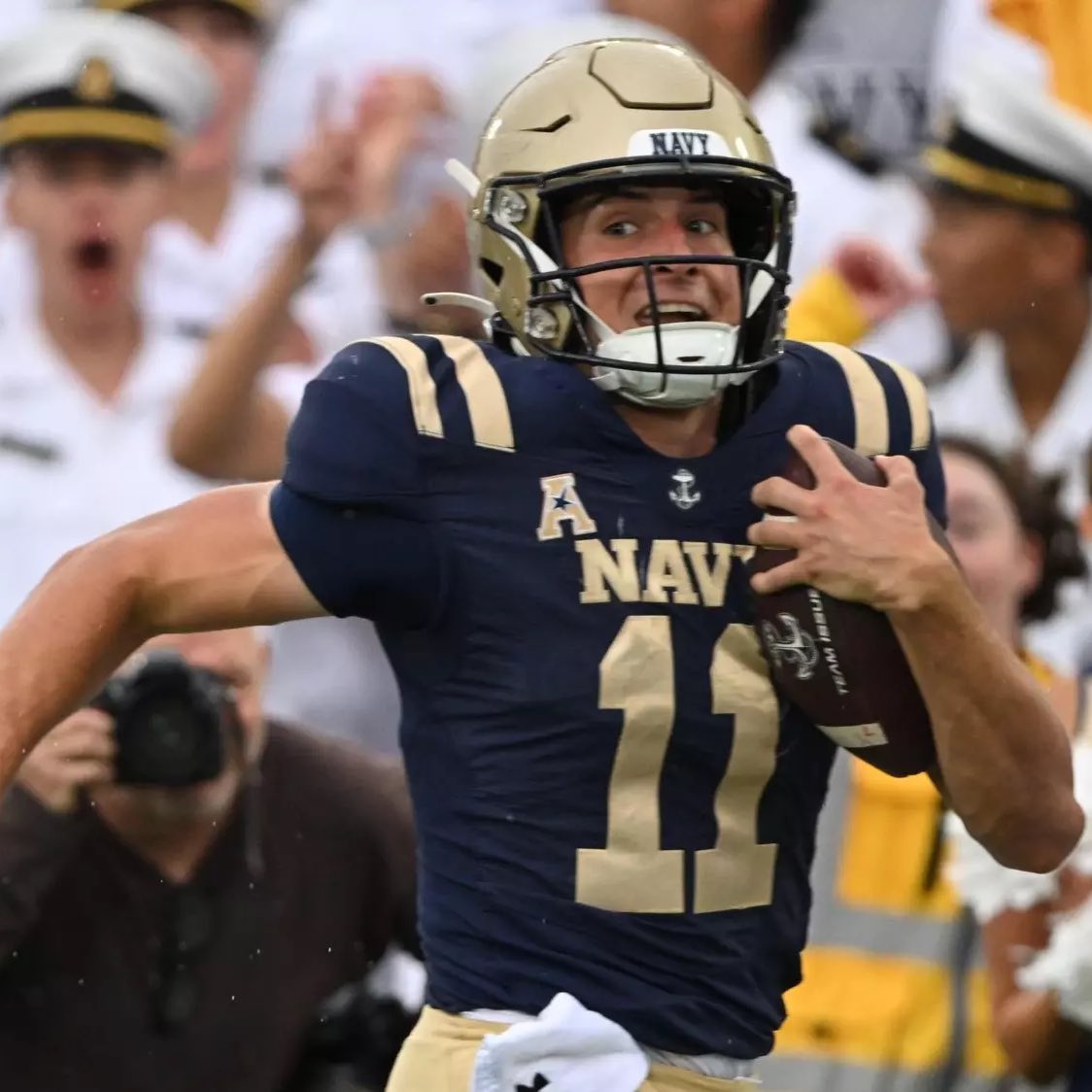 Dakarion Jamison “Kari” (@dakarijamison) on Twitter photo After a Great conversation with <a href="/NavyCoachYo/">Mick Yokitis</a> I am blessed to receive my first D1 offer from the United States Naval Academy!
<a href="/CKennedy247/">Collin Kennedy</a> <a href="/Coach_Hill2/">Malcolm Hill</a> <a href="/CoachCPetersen/">Chase Petersen</a> <a href="/CoachEricLewis/">Coach Lewis</a> After a Great conversation with <a href="/NavyCoachYo/">Mick Yokitis</a> I am blessed to receive my first D1 offer from the United States Naval Academy!
<a href="/CKennedy247/">Collin Kennedy</a> <a href="/Coach_Hill2/">Malcolm Hill</a> <a href="/CoachCPetersen/">Chase Petersen</a> <a href="/CoachEricLewis/">Coach Lewis</a>