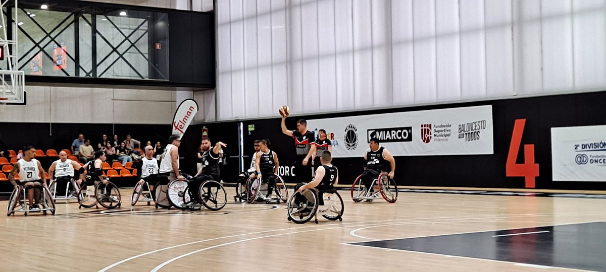 validovalencia's tweet image. Gran jornada de BSR en la Alqueria del basket con C.B. Petraher Bàsquet Sud València de protagonista junto a otros equipos de España.

🏀😉👍

@FDMValencia
@codifiva_org

🏀😉👍