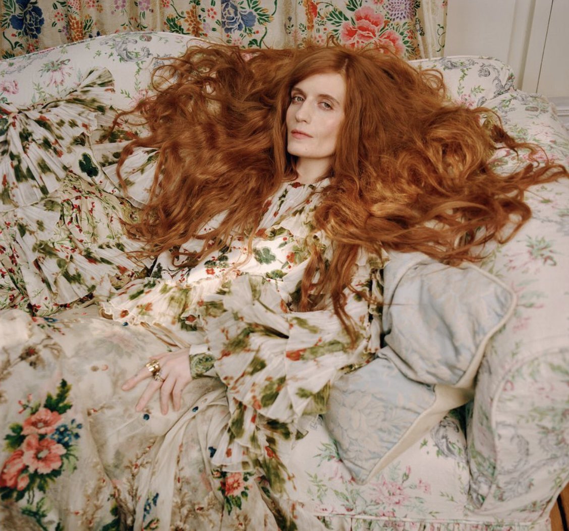 shespoketh's tweet photo. “When, in disgrace with fortune and men’s eyes,
I all alone beweep my outcast state,
And trouble deaf heaven with my bootless cries,
And look upon myself and curse my fate.”
– Florence Welch https://t.co/LM20DdH7x1