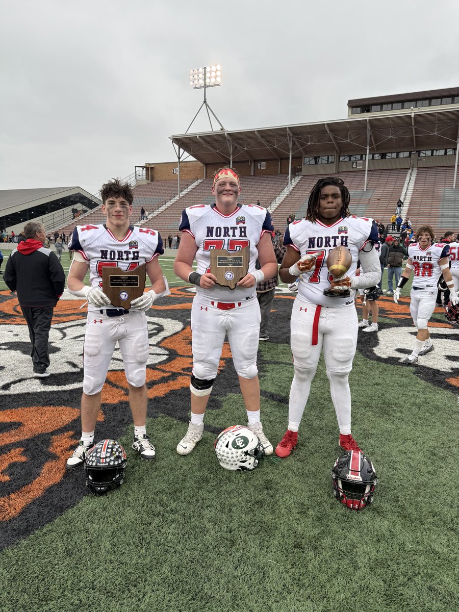siahhloadin's tweet photo. Beyond grateful and blessed to win MVP in the North Vs South All-star game AGTG❤️ @TarblooderFB @ToledoFB https://t.co/PDUQ2jfsNQ