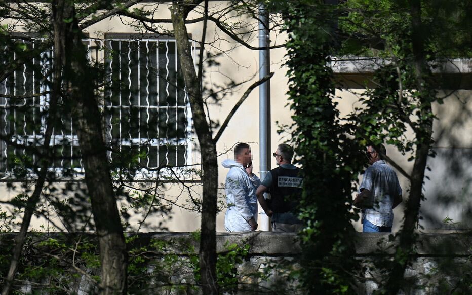 🇫🇷 | Un francés de origen bosnio mata a puñaladas a un subsahariano en una mezquita de Alès, Francia, al grito de «Alá es mierda». 

Los hechos ocurrieron el viernes sobre las 08:00h y de momento se desconoce la motivación del asesinato.