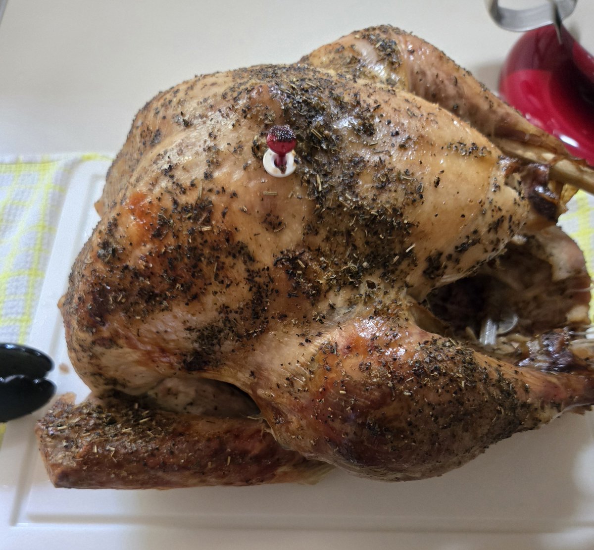 CatherineInFL's tweet image. Roasted a turkey because husband said "I wish there was turkey for leftover turkey sandwiches" in a wistful tone