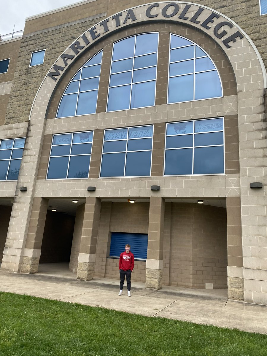 Avery Lambert tweet media