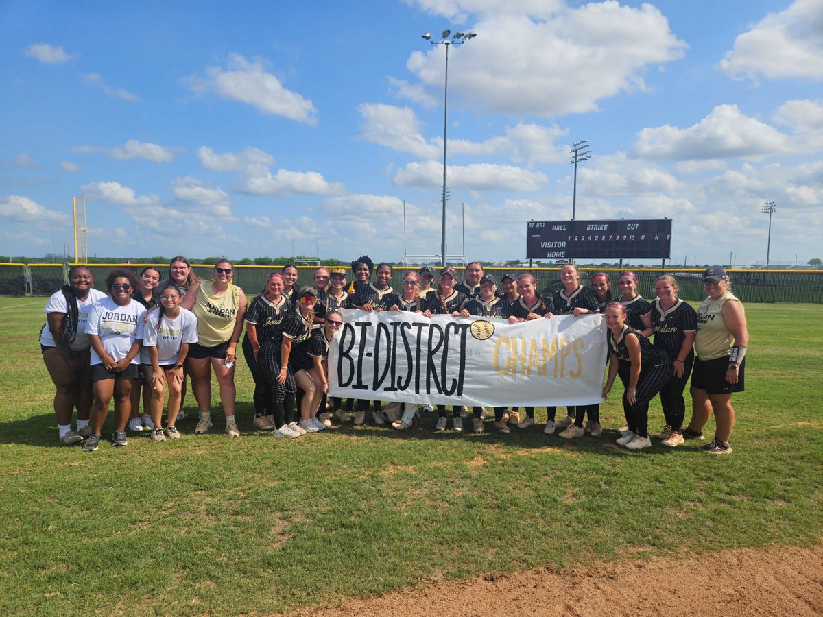 Jordan Softball wins game 3 against George Ranch to advance to the Area round of the UIL playoffs!