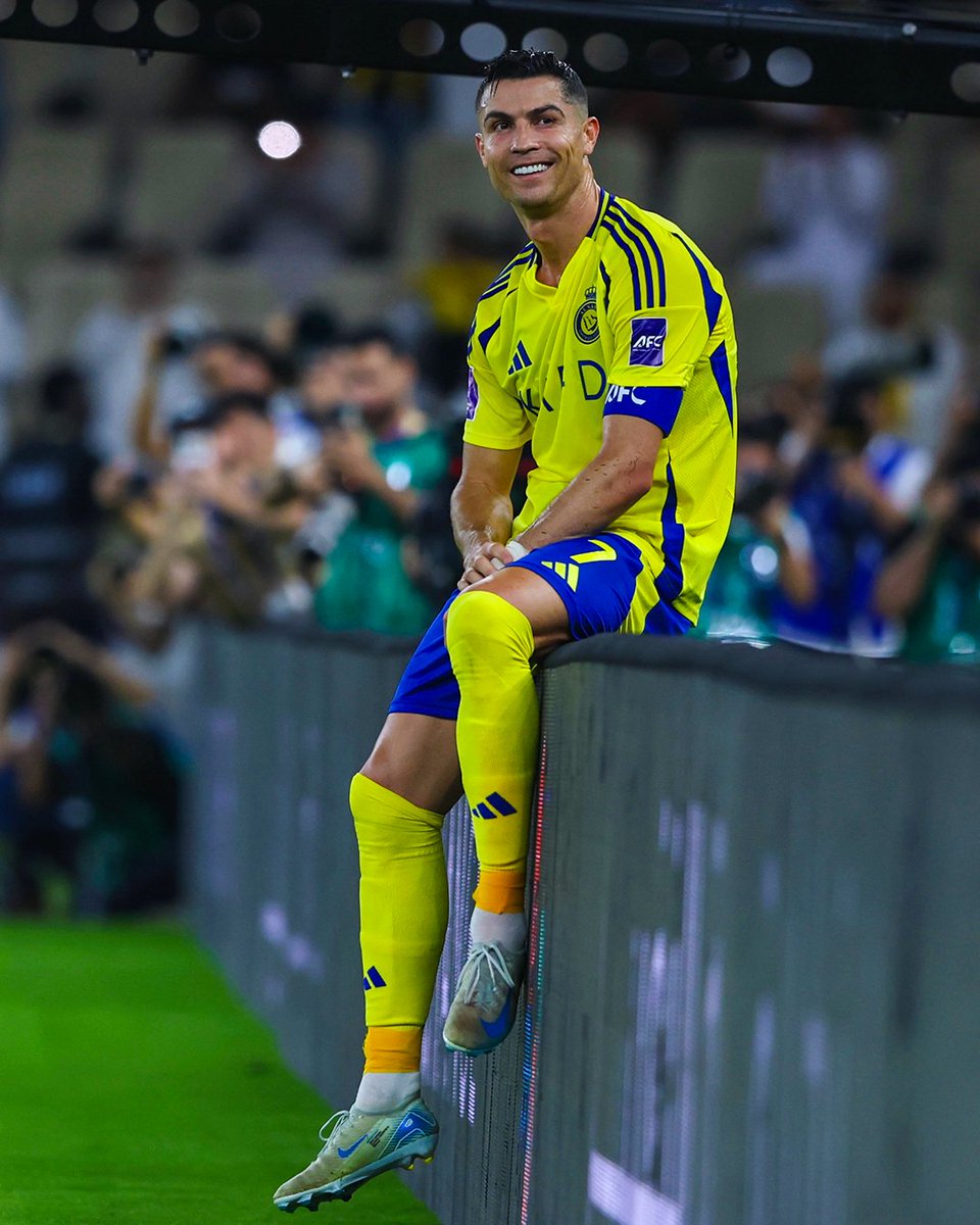 brfootball's tweet photo. Cristiano Ronaldo brought back a classic after scoring ⏪ https://t.co/uPNIqEumKU