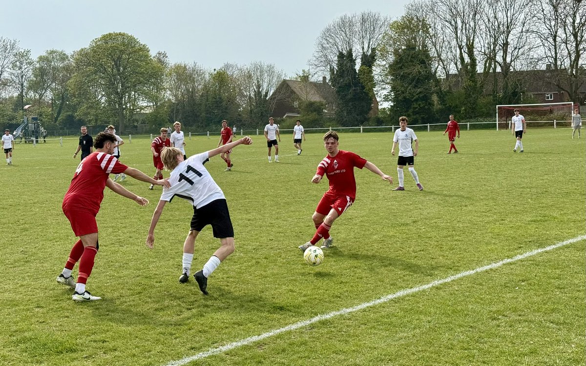 Lee Vaughan ๐๐งก๐ด๓ ง๓ ข๓ ฅ๓ ฎ๓ ง๓ ฟ (@bowbrookshrew) on Twitter photo Todayโs second game was a really handy 3.30pm kick off at <a href="/Tottsfc/">Totternhoe Football Club</a> for their <a href="/SpartanSMFL/">Spartan South Midlands</a> Division 2 clash with <a href="/MKCollegeFooty/">Milton Keynes College Football Academy</a> The Recreation Ground is a smart set up on the green in the centre of the village, really liked it. FT 0-2 #Groundhopping Todayโs second game was a really handy 3.30pm kick off at <a href="/Tottsfc/">Totternhoe Football Club</a> for their <a href="/SpartanSMFL/">Spartan South Midlands</a> Division 2 clash with <a href="/MKCollegeFooty/">Milton Keynes College Football Academy</a> The Recreation Ground is a smart set up on the green in the centre of the village, really liked it. FT 0-2 #Groundhopping