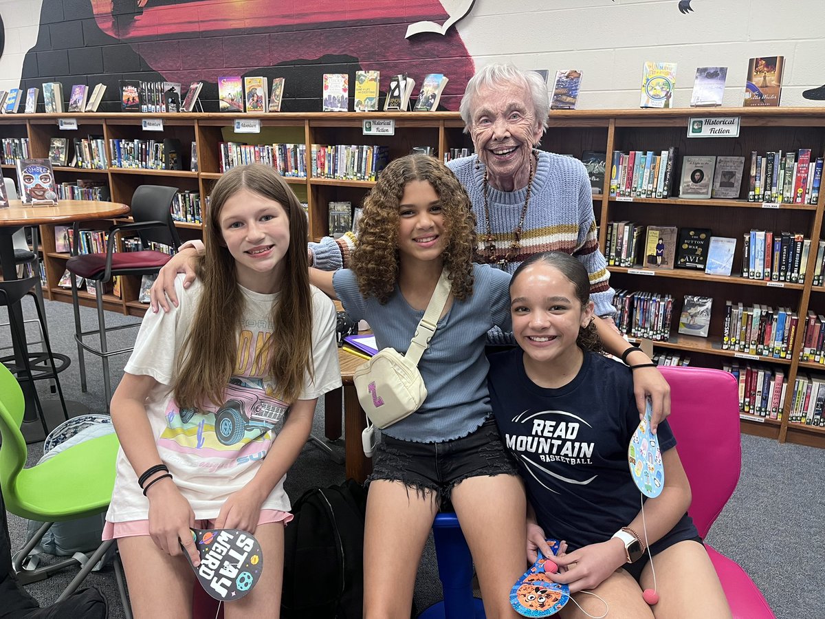 LibraryRmms's tweet image. Our Glebe Club met on Friday to explore the topic of vacations! 🌎As always, we had an amazing time sharing memories across generations. The Glebe Club’s purpose is to connect generations through written and oral communication, and every meeting strengthens these special bonds.
