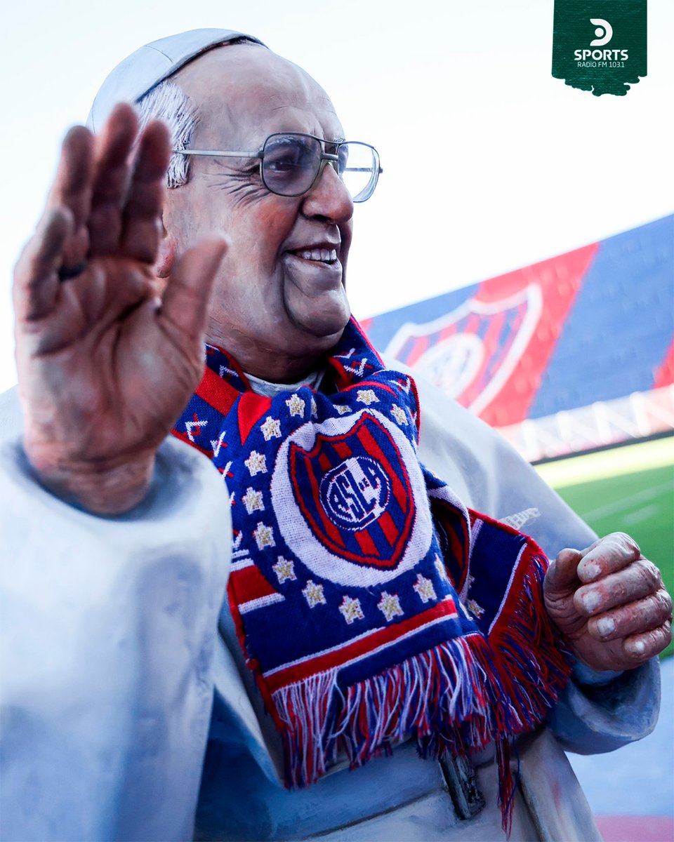 😍 EL HOMENAJE DEL CICLÓN

🔴🔵 En la previa del encuentro ante Rosario Central, San Lorenzo lució una estatua para recordar al Papa Francisco.

📻DSPORTS Radio FM 103.1 #ElSonidoDelDeporte