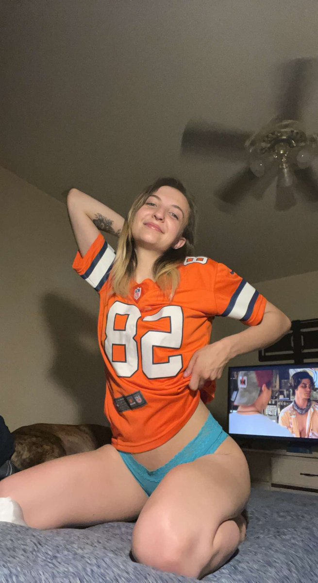 Hey guys!! With the draft finishing up that means fantasy football is right around the corner!! If you love playing fantasy football then I suggest you send me a DM cause I've got some fun stuff planned and you don't wanna be left out. 😉