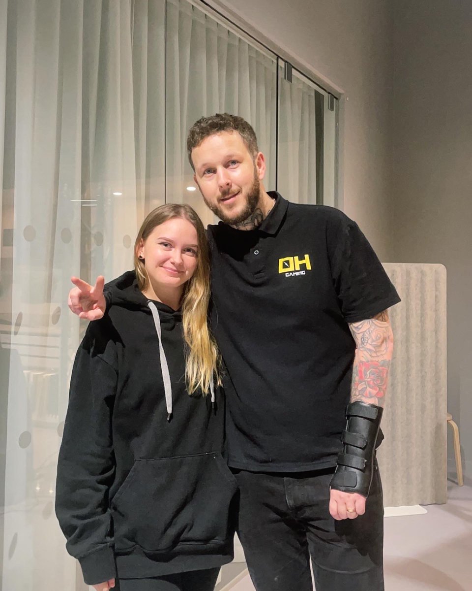 Official Emzie tweet media