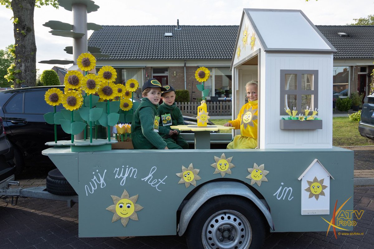 Foto's #allegorischeoptocht <a href="/OranjeverDoorns/">OranjeverDoornspijk</a> #Doornspijk online 
<a href="/OldebroekNet/">Oldebroek.net</a> <a href="/LocoMediaGroep/">Loco Media Groep</a> <a href="/LOE_nieuws/">LOEmedia</a> <a href="/RTVNunspeet/">RTV Nunspeet</a> 
atvfoto.nl/portfolio-item…