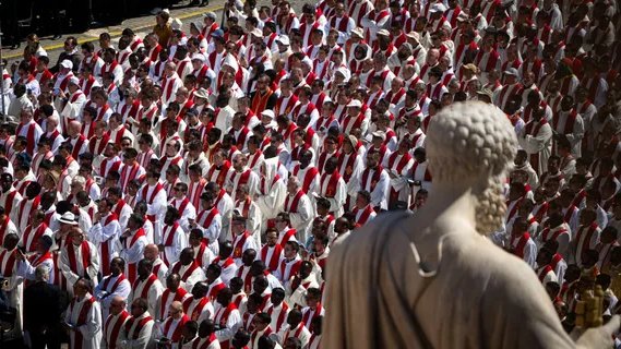 papalsupremacy's tweet photo. The funeral of Pope Francis felt surreal, a reminder that even in the passing of a Pope, the Catholic Church endures as a divine institution. https://t.co/ra8MUwl0z7