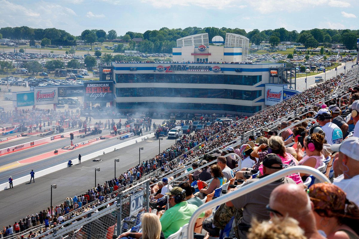 zMAXDragway's tweet image. Nothing beats a 4-Wide Saturday. π€©
@AmericanRebel99 | #4WideNats