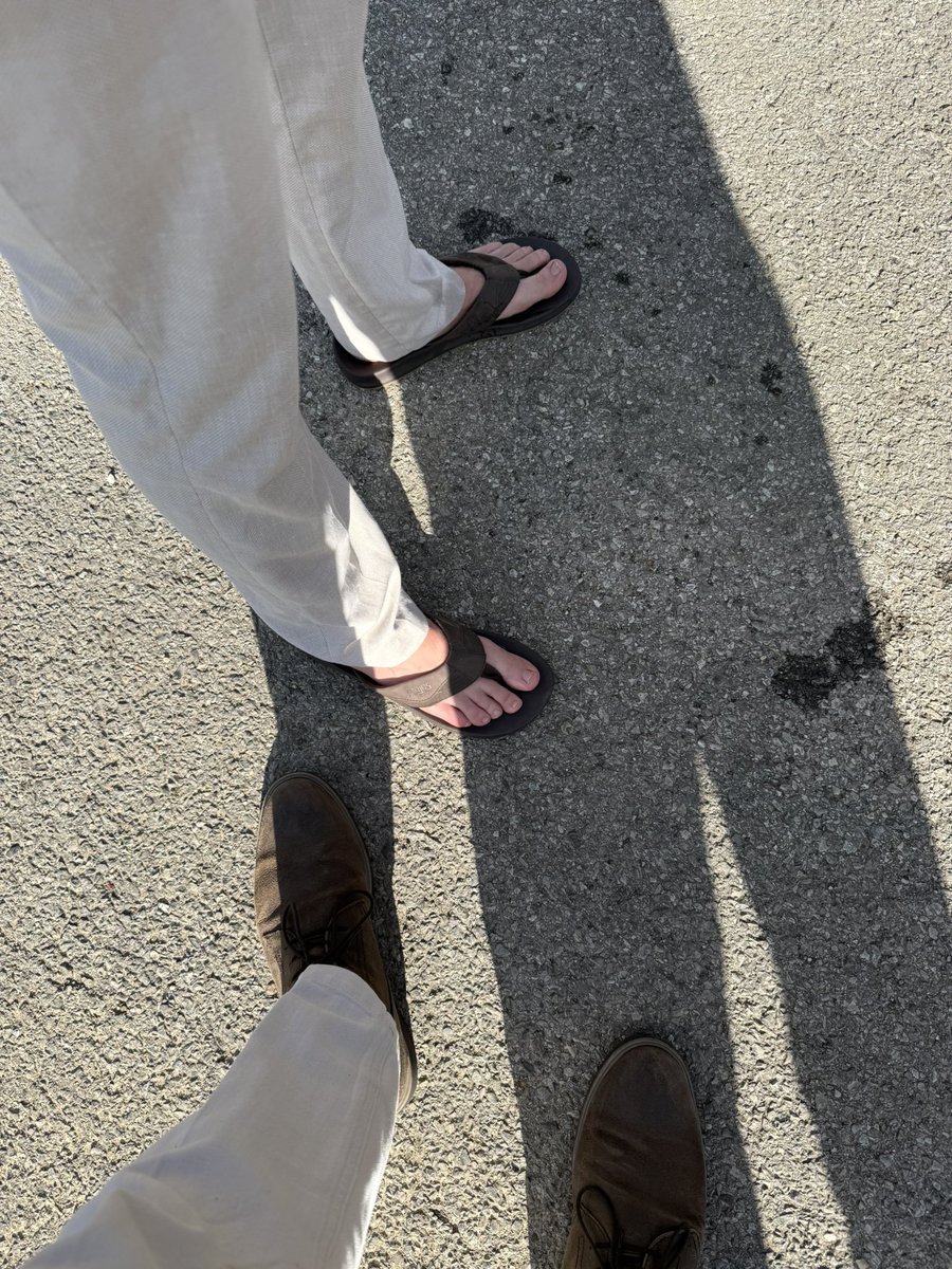 acouplabeers's tweet image. Gerald and Keith are LIVE #formals #lank #expand