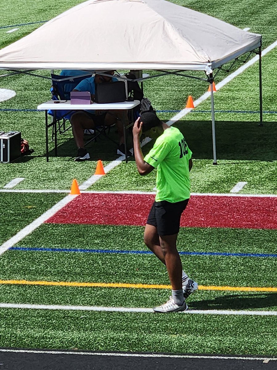 Tyson Williams (@tysonl99) on Twitter photo Thank you to the <a href="/CoachesCombines/">Carolinas Coaches Combine</a> for the opportunity to compete today. I had a great time <a href="/dobson_collins7/">Dobson Collins</a> <a href="/_dmanning99/">Donavan Manning</a> <a href="/GldLionFootball/">Shelby Football</a> <a href="/PrepRedzone/">Prep Redzone ๐</a> <a href="/pepman704/">Matt Morrow</a> <a href="/hopo125/">Tyrone Hopper (Recruiting Coach)</a> <a href="/Coach_Bark/">Coach Barkley</a> <a href="/CoachClawson/">Dave Clawson</a> <a href="/Coach_Rud/">Coach Rud</a> Thank you to the <a href="/CoachesCombines/">Carolinas Coaches Combine</a> for the opportunity to compete today. I had a great time <a href="/dobson_collins7/">Dobson Collins</a> <a href="/_dmanning99/">Donavan Manning</a> <a href="/GldLionFootball/">Shelby Football</a> <a href="/PrepRedzone/">Prep Redzone ๐</a> <a href="/pepman704/">Matt Morrow</a> <a href="/hopo125/">Tyrone Hopper (Recruiting Coach)</a> <a href="/Coach_Bark/">Coach Barkley</a> <a href="/CoachClawson/">Dave Clawson</a> <a href="/Coach_Rud/">Coach Rud</a>