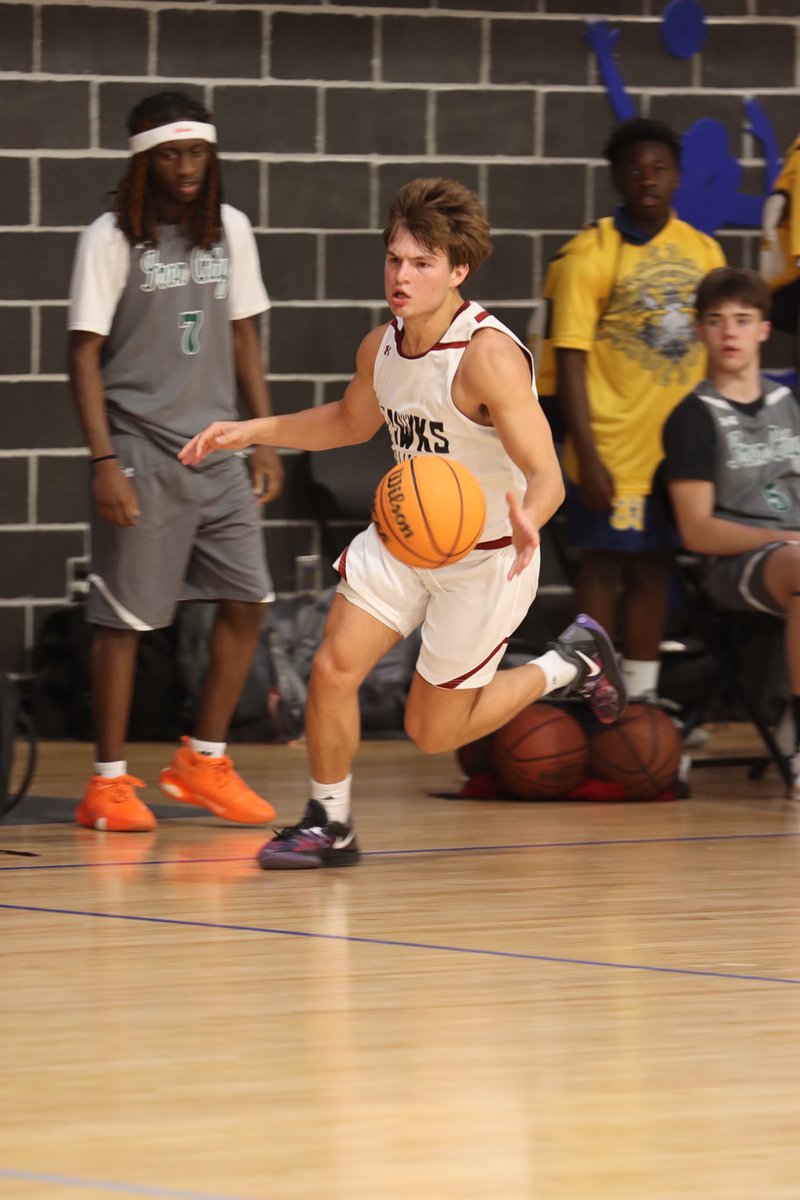 (Coach John) (@hawkseliteaau) on Twitter photo 17u Game 1 Stats at Indiana Jam Fest:
<a href="/pepperwilson_3/">pepper wilson</a> 24p-5r-5a-3s (4 3s)
<a href="/DrewMears2/">Drew Mears</a> 22p-3r-3a-2s (4 3s)
<a href="/austintinnon12/">Austin Tinnon</a> 6p-7r-3b
<a href="/931_KeAllen12/">Kemarion Allen</a> 8p-4r-3s 17u Game 1 Stats at Indiana Jam Fest:
<a href="/pepperwilson_3/">pepper wilson</a> 24p-5r-5a-3s (4 3s)
<a href="/DrewMears2/">Drew Mears</a> 22p-3r-3a-2s (4 3s)
<a href="/austintinnon12/">Austin Tinnon</a> 6p-7r-3b
<a href="/931_KeAllen12/">Kemarion Allen</a> 8p-4r-3s