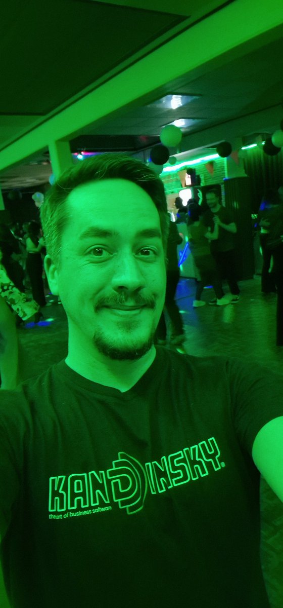 When you are at a Kizomba event, but it is also last day for Cfp and Blind Bird tickets at <a href="/KanDDDinsky/">KanDDDinsky</a>.

You have bought a fifth of the tickets already, before we even has an Agenda 0_o

Thank you 🙏 💕