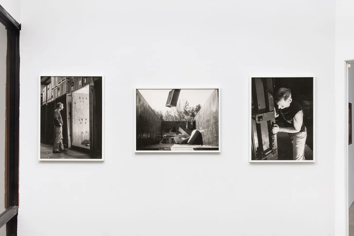 A lovely review of my solo exhibition written by Jeff Smudde. The show closes tonight @ The Fulcrum in LA!
jeffsmudde.substack.com/p/brandon-taus…