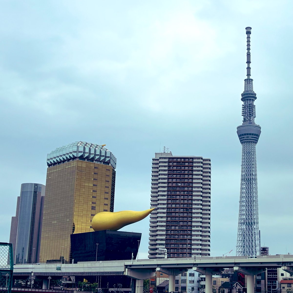 Satoshi_Makoto's tweet photo. 昨晩は約1年ぶりのwarewarenoteにお越し頂いた皆さま、誠にありがとうございました!初のゲストKR-9000による圧巻のKraftwerk研究発表もお楽しみ頂けたと思います。次回未定ですがまた新たな形で開催したいと思いますので、その際はまた是非お越し下さい!
#warewarenote https://t.co/QUPNcBU93g