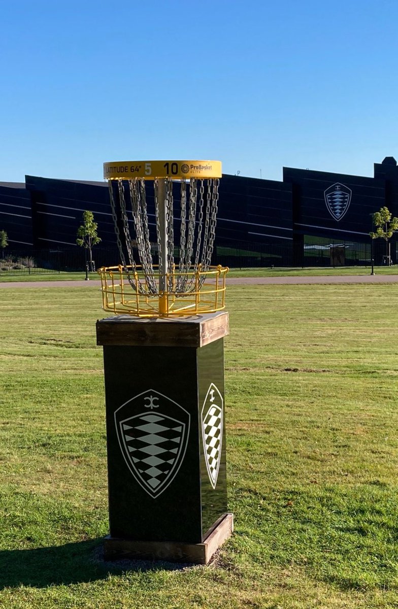 LundhCharlie's tweet photo. This is one hell of a beautiful Discgolf
Par 5 hole at our place, come for a visit! ☀️🙌🏰🥏 🇸🇪
(check the link for video) 👌
Probanan - Hål 17 https://t.co/rMP7fFIgSY via @YouTube
#TouchGrass
#ValhallParkDiscGolf
#Koenigsegg
#Ängelholm
#Sweden
#DiscGolf
#DGPT
#PDGA
#SDGF
#WOFDC
#WorldChampionship
#Castle
#Sport
#RealLife
#Friends
#ValhallParkHotell
#Nature
#Bjärehalvön
#Båstad
#PEAB
#frisbeegolf