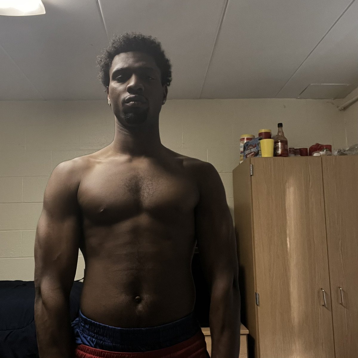 Mason_king35's tweet photo. WR,TE
215
6,4
4.5 official 40
38 official vert
Looking for a home https://t.co/diSVOY7YtT