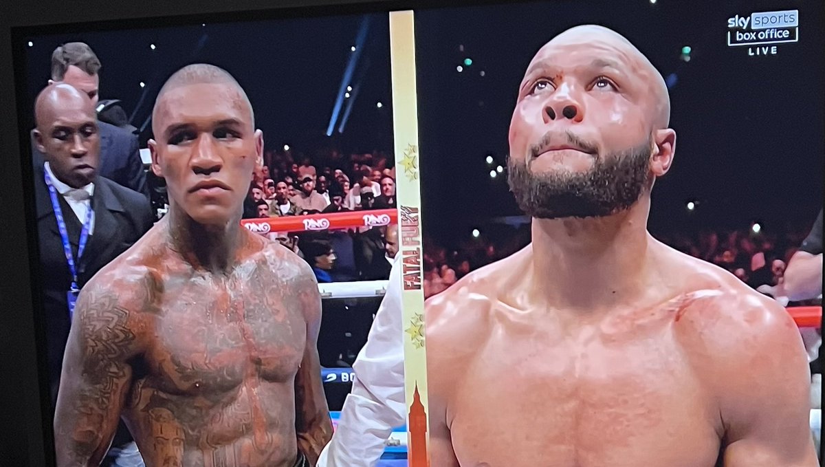 FunCreationscaw's tweet image. What a terrible call, #connorbenn should have had this. 

116 - 112 SHOCKING!!!!

Glad there is a rematch clause for Connor to beat #ChrisEubankJr next time 🥊