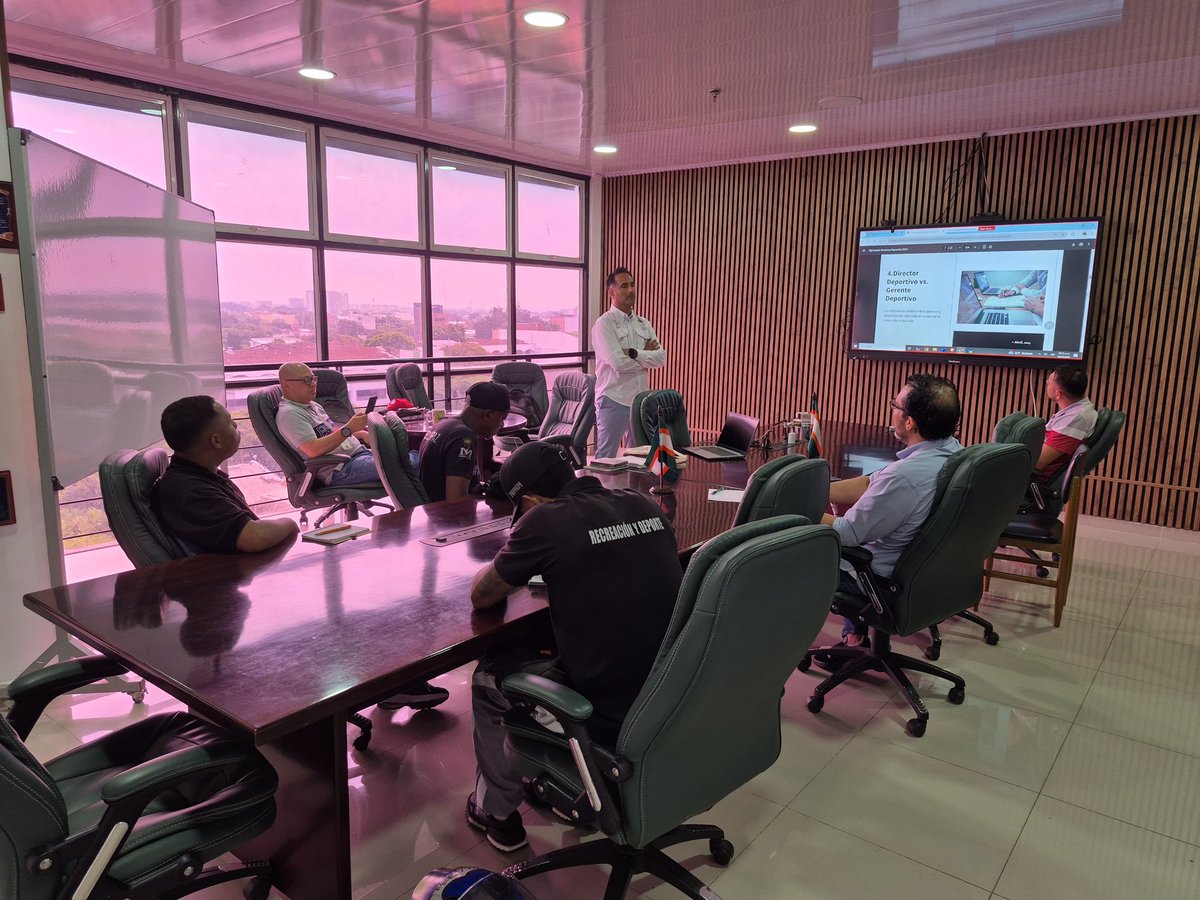 Unas jornadas inolvidables las que vivimos en <a href="/intenalco_es/">Intenalco  </a> junto a grandes referentes del fútbol colombiano en este Diplomado de Gerencia Deportiva con énfasis en Fútbol! Gracias por la oportunidad de compartir conocimientos y la invitación a Cali como docente <a href="/VMSOCCER/">VMSOCCERLATAM (Agencia del Fútbol Industria)</a>