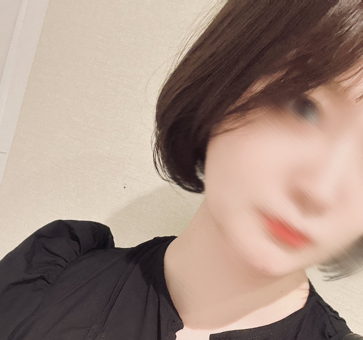 うる tweet media