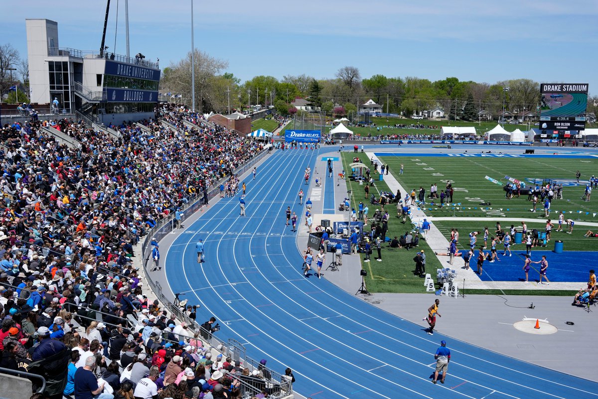 DrakeRelays's tweet image. Relays fans 𝘀𝗵𝗼𝘄𝗲𝗱 𝘂𝗽 and 𝘀𝗵𝗼𝘄𝗲𝗱 𝗼𝘂𝘁.

Drake Stadium saw its 59th consecutive Saturday sellout at the 115th America&apos;s Athletic Classic.
