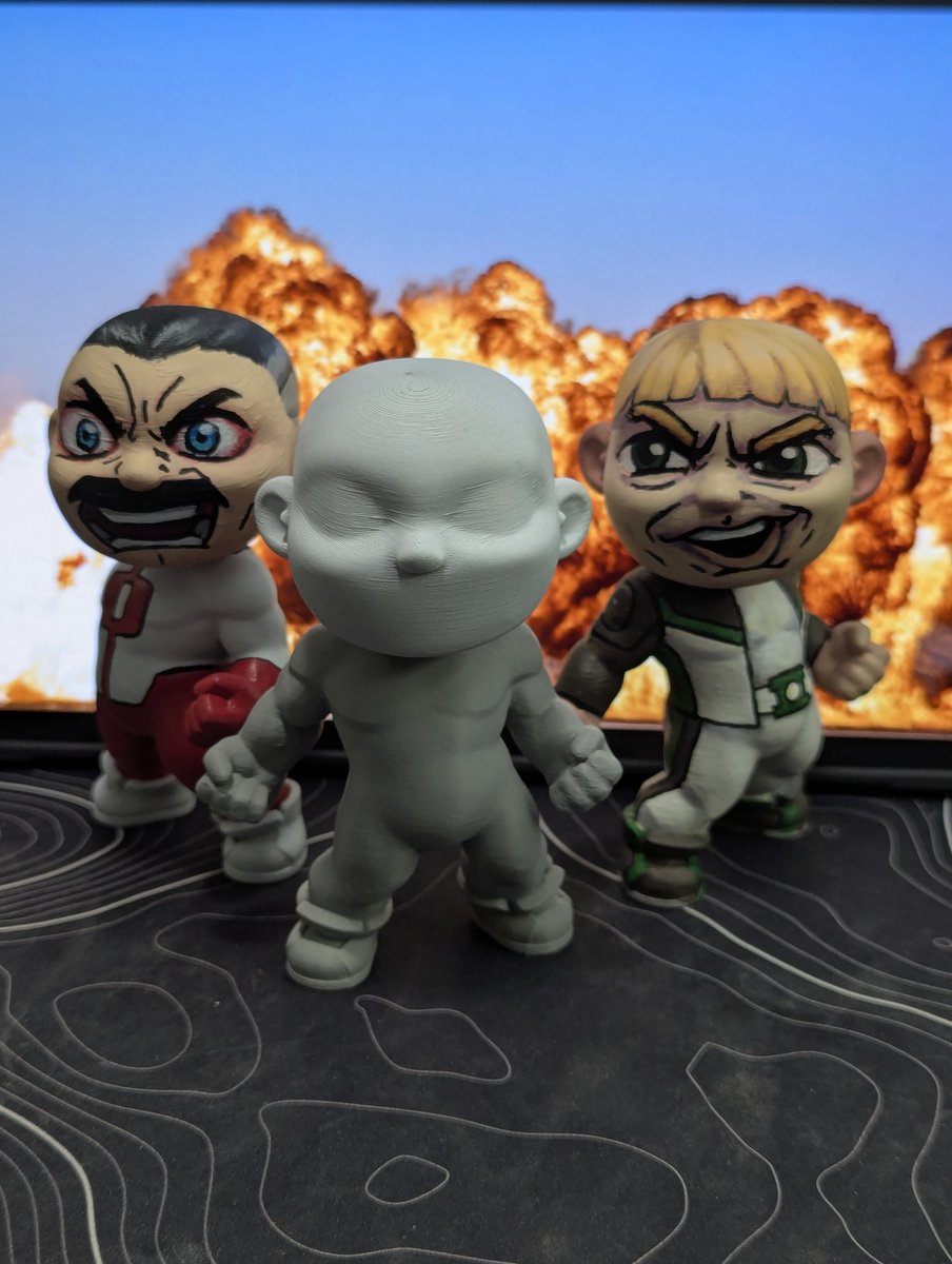 HarperCrafthall's tweet image. Rather than explaIn to the creatively devoid critics, why the "blank customizable" FAB·!T figure I released last week didn't contain #OmniMan, I figured I'd double down with a @NathanFillion #greenlantern paint job.