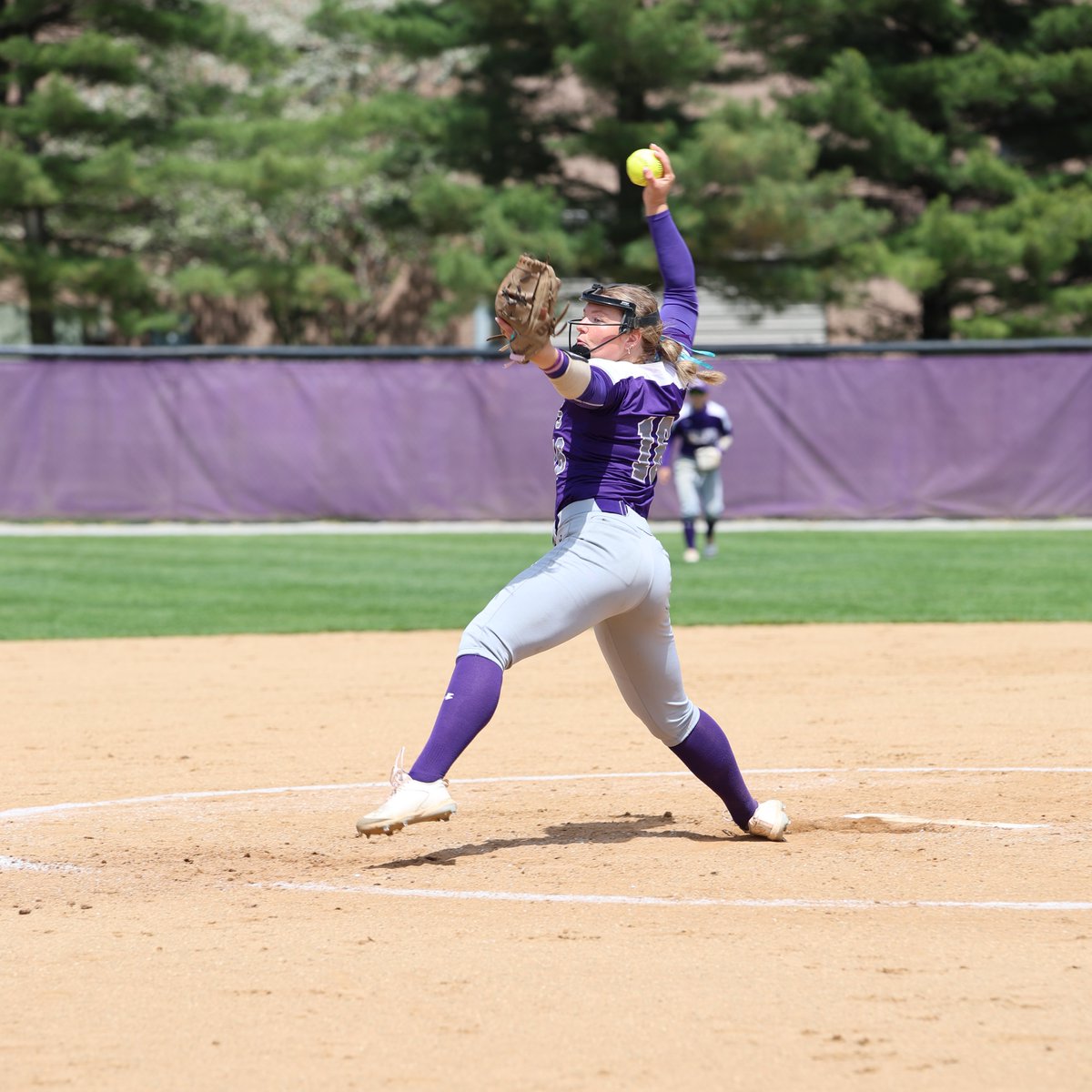 With a split against Taylor on Senior Day, Goshen locked in the seven seed in the Crossroads League Tournament. The Leafs won game one 5-4 on a walk-off hit from Tatem Adams and the Trojans won game two 5-2. Read what was said about the seniors below:

goleafs.net/news/2025/4/26…