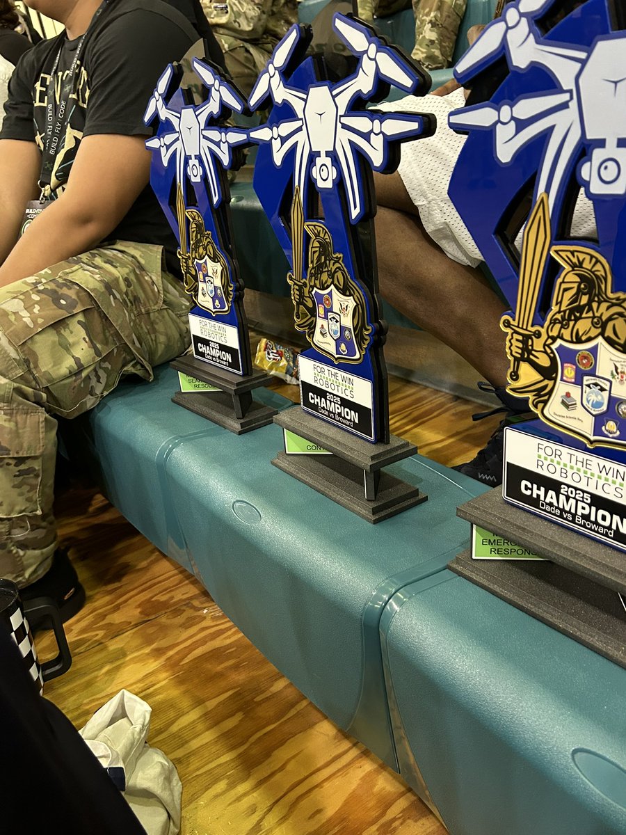 BrowardSTEM's tweet image. Congratulations @principalCSHS @BrowardJrotc @browardschools @HowardHepburn Overall FIRST place and 1st place in 3 different missions. #FillTheTrophyCase #GoColts !