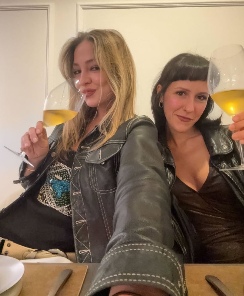 𝒎𝐚𝐜𝐤𝐞𝐧𝐳𝐢𝐞. (@mackenziestjms) on Twitter photo 