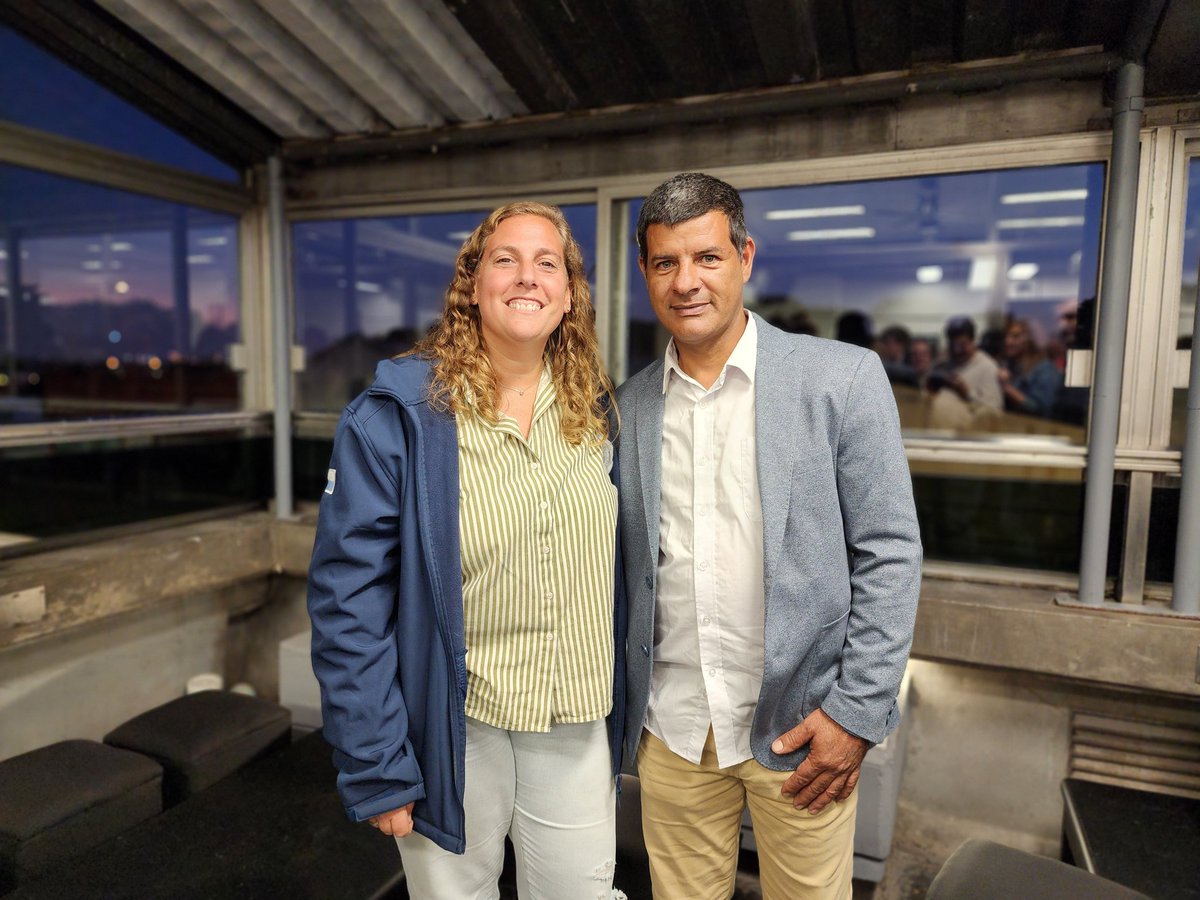 ¡Adelante, futuro alcalde del Municipio D <a href="/BryanAraujoOk/">Bryan Araujo Blanco</a>!
Con tu liderazgo y compromiso, construirás un espacio con más oportunidades, saneamiento y limpieza.

¡Gran trabajo junto a <a href="/germanvela40533/">german velazquez</a>!

#YaEstá 💪🏼 <a href="/MartinLemaUy/">Martin Lema</a>