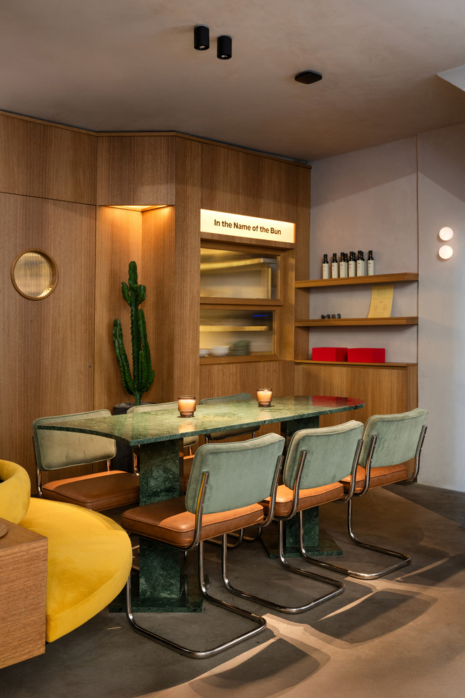 globizen's tweet photo. 📍PLACES: Father & Bun, Beirut. Design by @Atelier130. Photography by @WalidRsd. #globizen https://t.co/K07tutGIq5