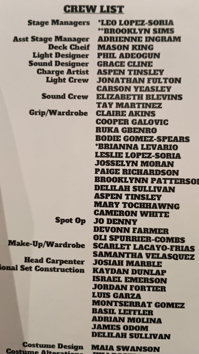 LadyHawksGolf's tweet image. Getting ready to take in the spring theater production of The Hound of the Baskervilles. We see you Jo and Josseyln ⛳🎭 @theatreDCHS @MSDDecatur
