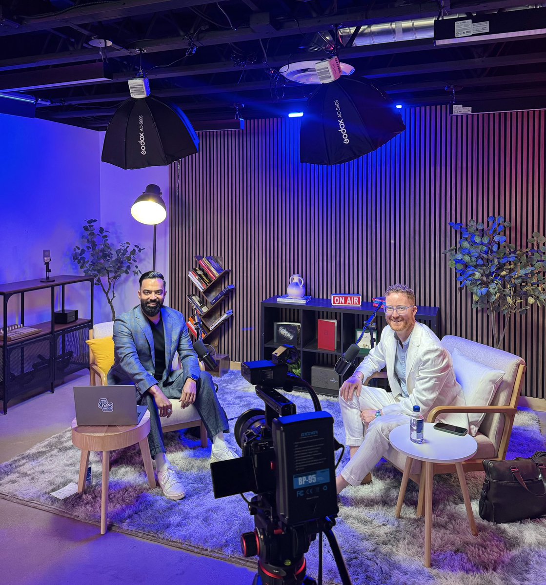 Christopher Wallis (he/him/his) (@walliscjd) on Twitter photo Great to record <a href="/theviewongu/">The View on GU | with Lalani & Wallis</a> with <a href="/lalaniMD/">Aly-Khan Lalani</a> at #aua25
Stay tuned for the episode coming out soon! Great to record <a href="/theviewongu/">The View on GU | with Lalani & Wallis</a> with <a href="/lalaniMD/">Aly-Khan Lalani</a> at #aua25
Stay tuned for the episode coming out soon!