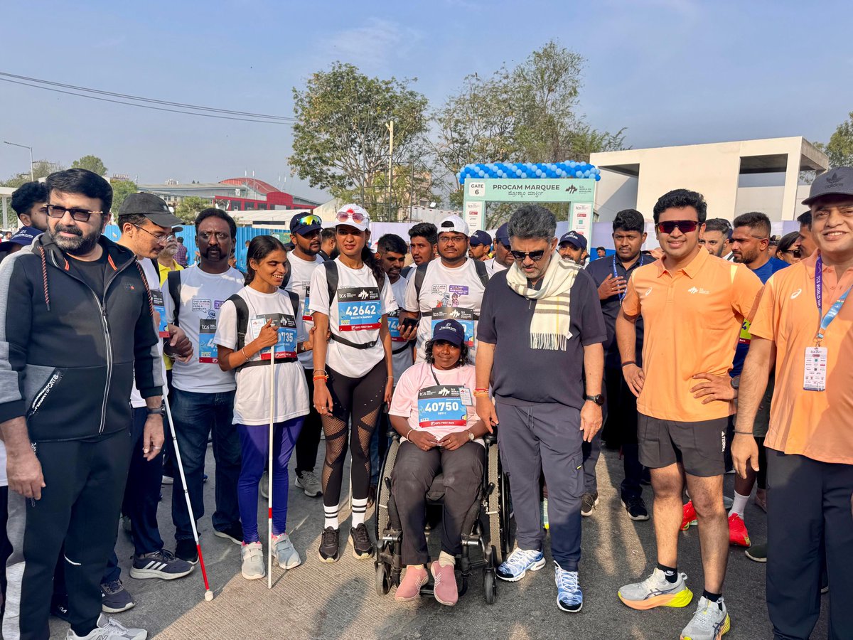 mlanaharis's tweet photo. Electrifying atmosphere at the #TCSWorld10KBengaluru. Congratulations to the 35,000+ participants for embodying the spirit of Bengaluru. Honored to have many dignitaries in attendance, adding to the excitement and prestige of this fabulous event. A huge congratulations to all participants, organisers and supporters for making this event unforgettable.