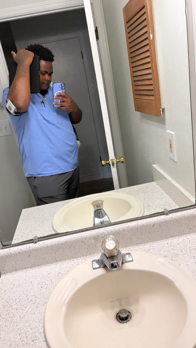 STR33TTT's tweet photo. It’s fun in the medical field! 🤞🏾🤑 https://t.co/v6eDyviico