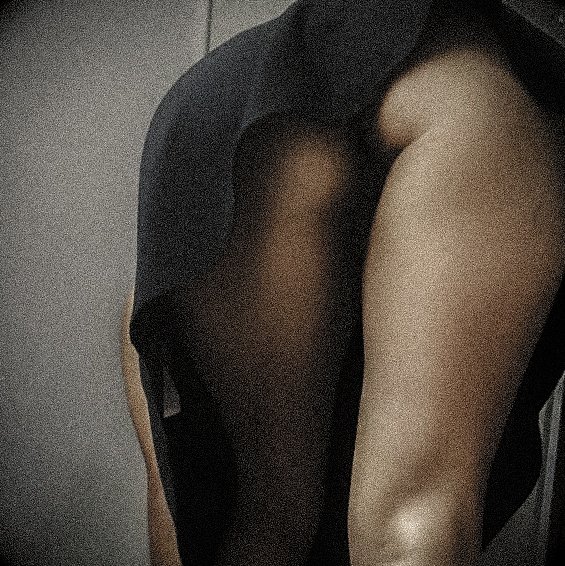 blackringphoto's tweet photo. Entre luces y sombras nace el deseo.

#eroticphoto #photoshoot #freepics https://t.co/Gqlfihto6J