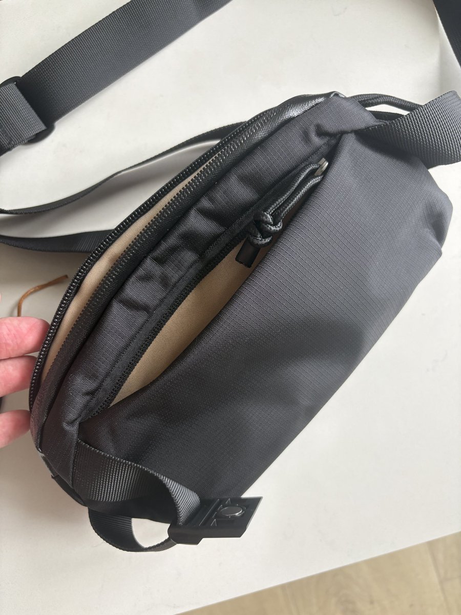 RepeatTravels's tweet photo. Picked up a couple of new travel accessories to make my trips even smoother! 

Scored a great deal on the Bellroy Venture Sling 2.5L — sleek design, excellent quality, and made from recycled plastic. 
Like it a lot !

What’s your favorite travel essential?

#TravelGear #Bellroy https://t.co/ZaBVzM9AbB
